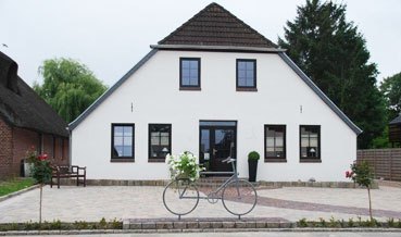 U. u. C. Hagen Straßen- und Tiefbau GmbH